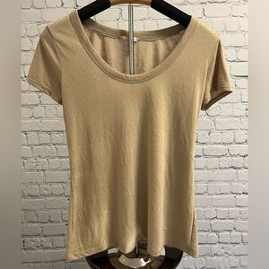 Banana Republic gold dot short sleeve tee size S